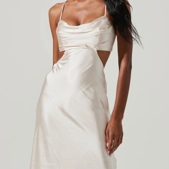 ASTR the Label Colette Satin Cutout Midi Dress - Picture 2 of 6